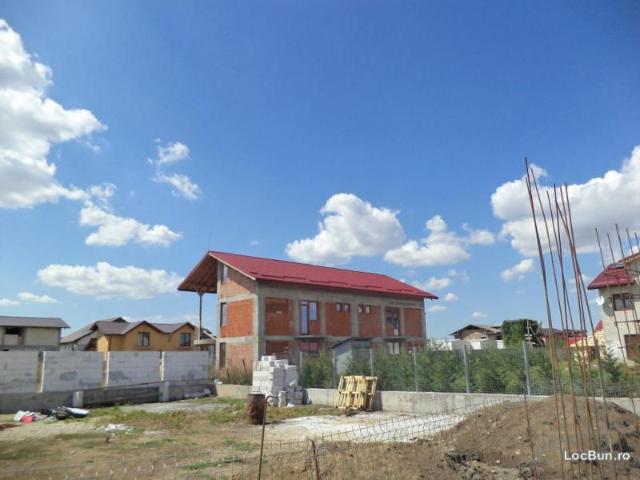 Teren vânzări în Romani