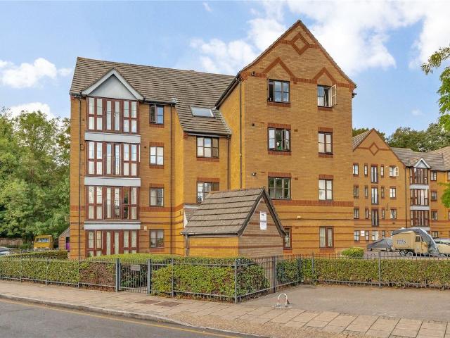 House for rent in Bromley-by-Bow, Bow