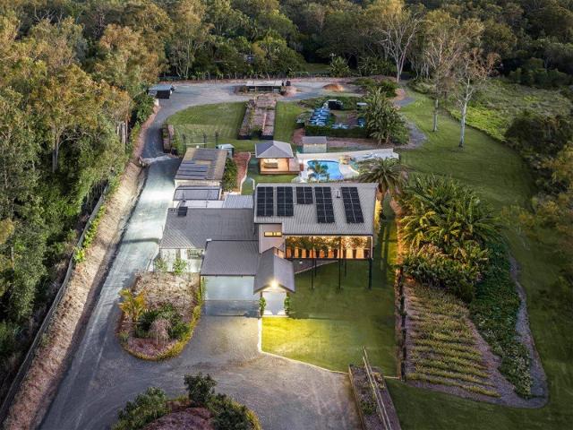Cottage for sale in Toombul, Queensland