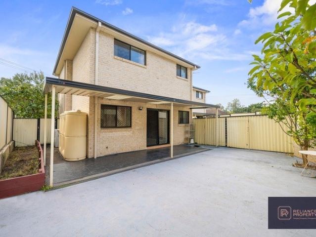Townhouse for rent in Sydney, New South Wales