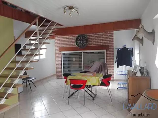 Maison vente à Amiens, Contay