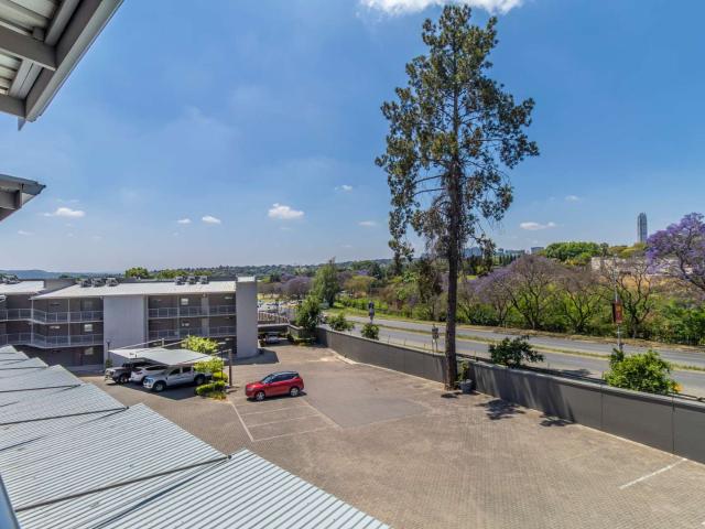 Apartment for rent in Hurlingham, Sandton