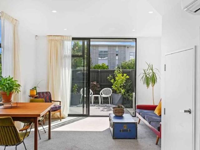 Townhouse for rent in Addington, Spreydon-Cashmere Community