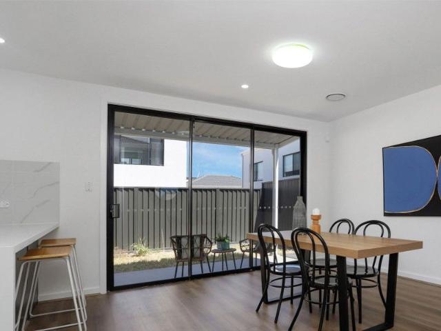 Cottage for sale in Sydney, New South Wales