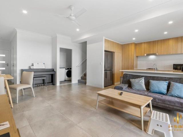 Townhouse for sale in Toombul, Queensland