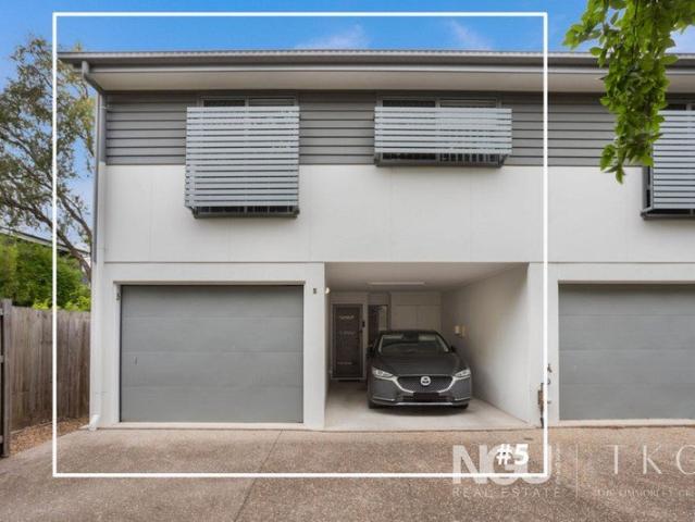 Townhouse for sale in Toombul, Queensland