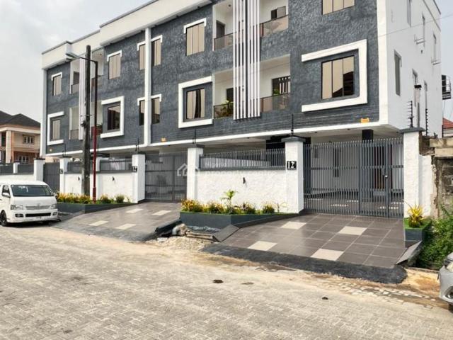Detached house for sale in Eti Osa, Lagos