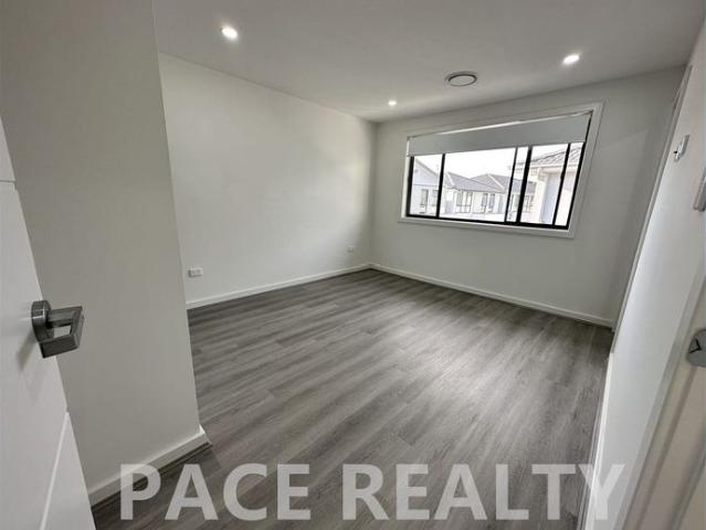 Townhouse for rent in Sydney, New South Wales