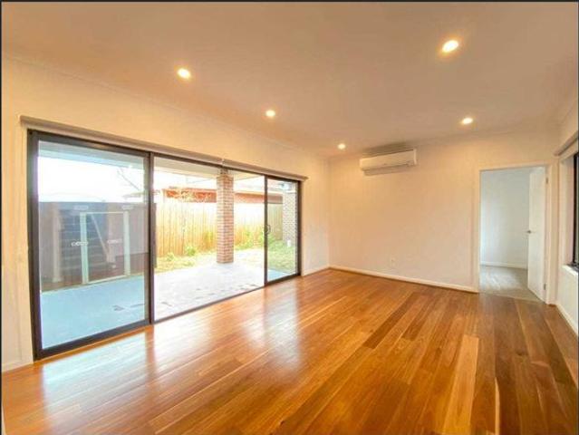 Townhouse for rent in Camerons Creek, Victoria