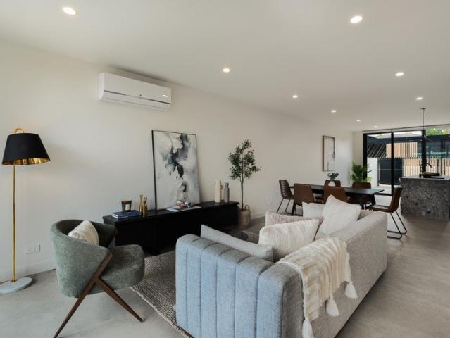 Townhouse for rent in Templestowe Lower, Melbourne