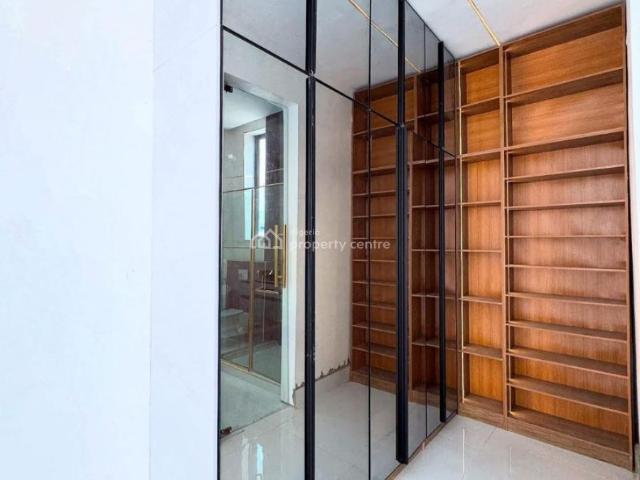 House for sale in Eti Osa, Lagos