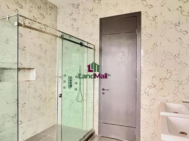 Property for sale in Victoria Island, Itirin