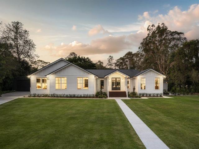 Cottage for sale in Toombul, Queensland