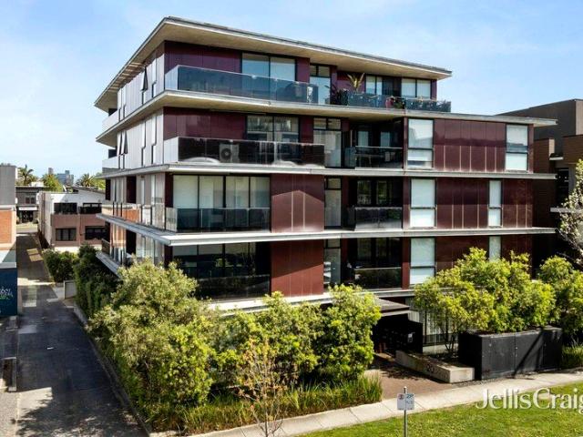 Apartment for sale in Blackburn, Melbourne