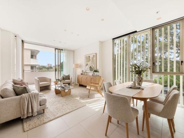 Apartment for rent in Lower North Shore, Sydney