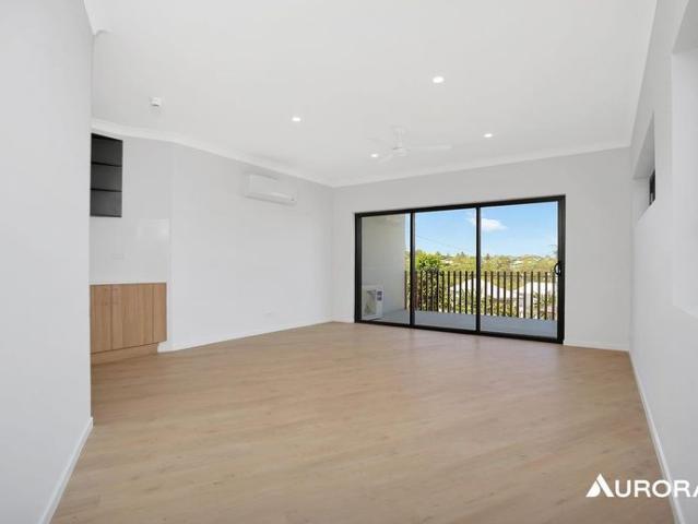 Apartment for rent in Holland Park West, Greater Brisbane