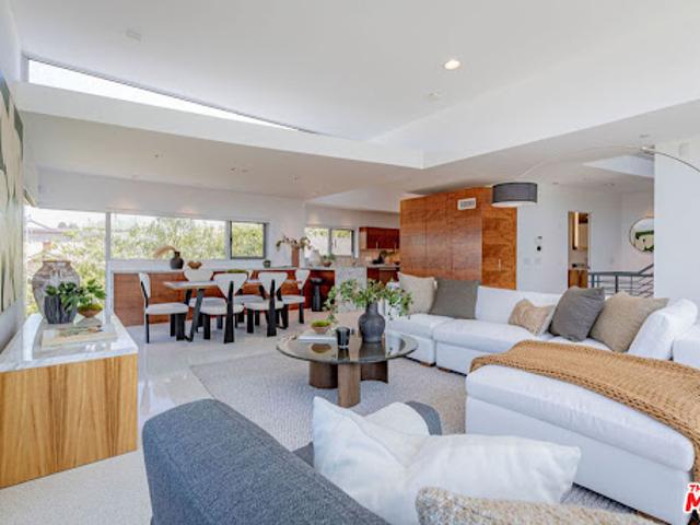 Apartment for sale in Santa Monica Apartment for sale in Santa Monica