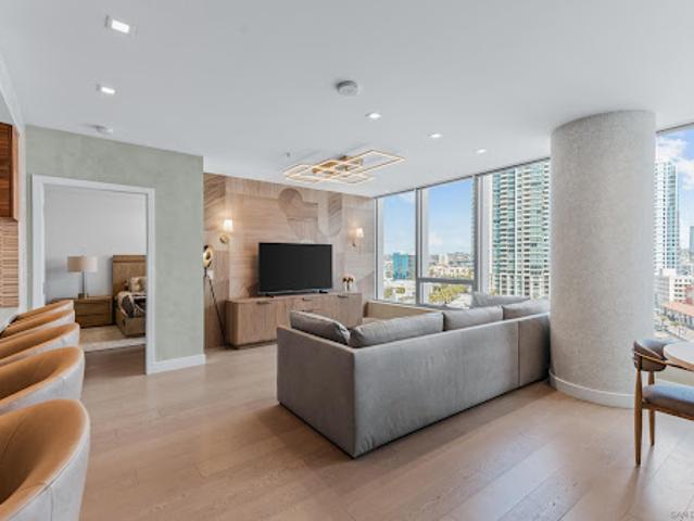 Apartment for sale in San Diego, California