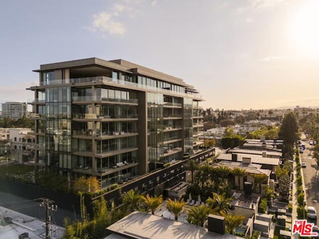 Apartment for sale in Los Angeles