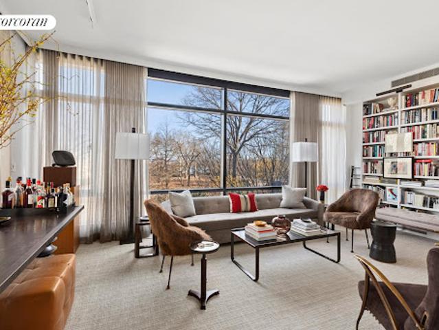 Apartment for sale in Arverne, New York