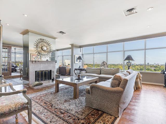 Apartment for sale in Woburn, Ontario