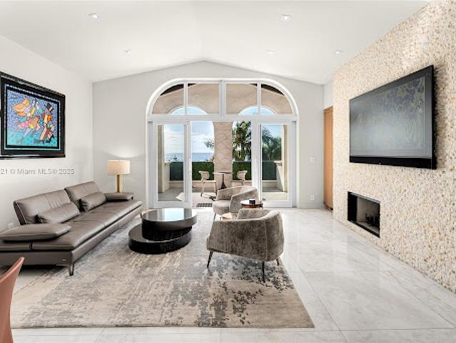 Apartment for sale in Miami Beach, Florida