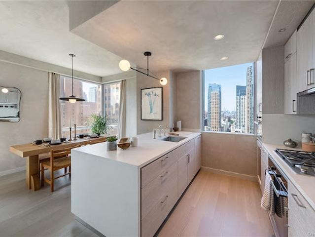Apartment for sale in Arverne, New York