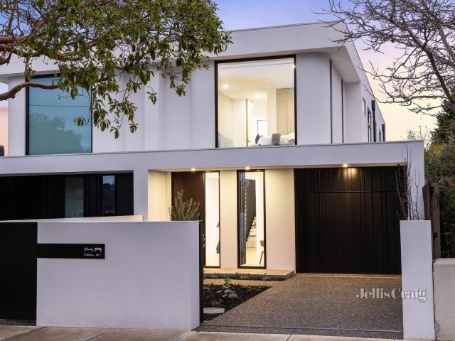 House for sale in Bentleigh
