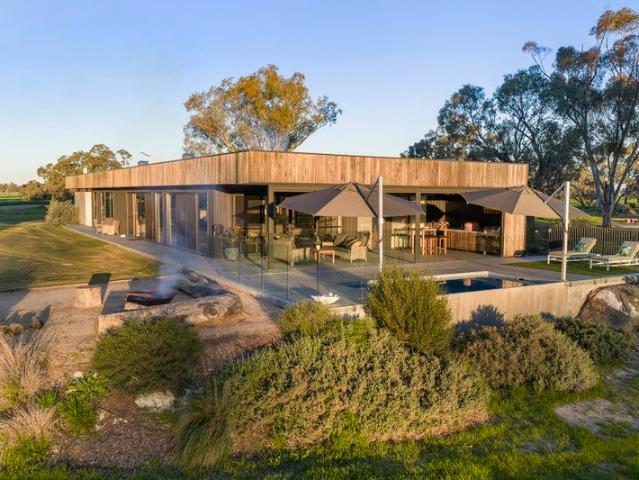 Cottage for sale in Torrumbarry, Victoria
