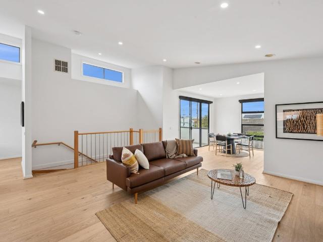Townhouse for sale in Rippleside, Geelong