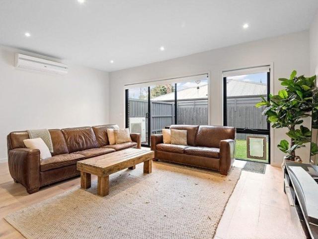 Townhouse for sale in Camerons Creek, Victoria