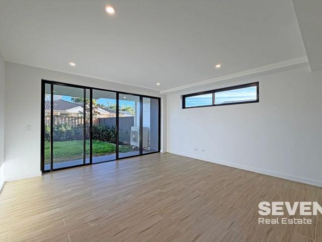 Townhouse for rent in Sydney, New South Wales