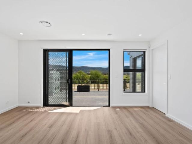 House for rent in Avondale, Wollongong City Council