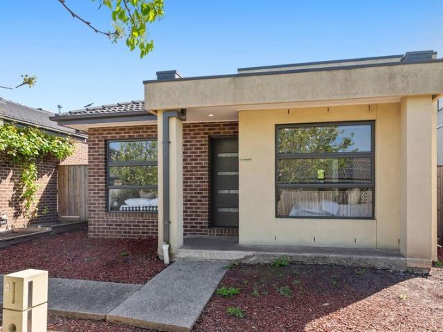 House for sale in Aurora Estate, Melbourne