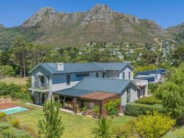 House for sale in Hout Bay, Western Cape