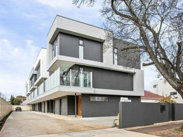 Townhouse for rent in Horseshoe Creek, South Australia