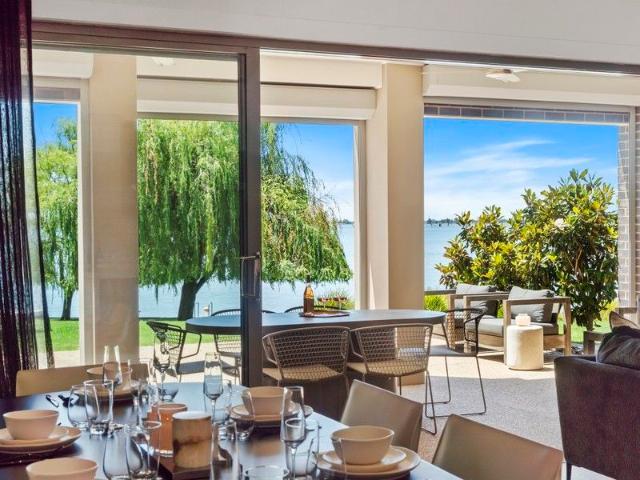 Townhouse for sale in Yarrawonga, Victoria