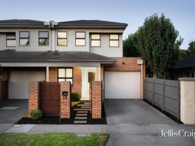 Townhouse for sale in Camerons Creek, Victoria