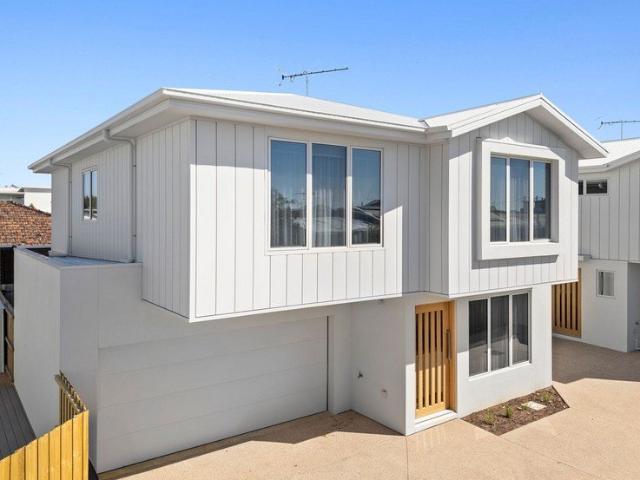 Townhouse for rent in Torquay, Victoria