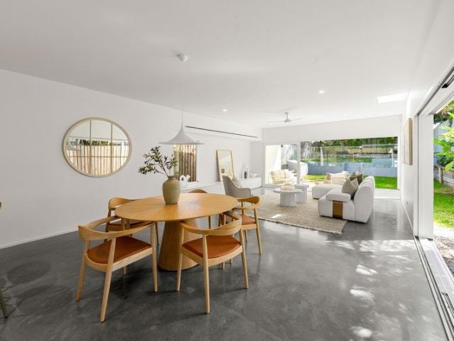 House for sale in Palm Beach, Gold Coast City