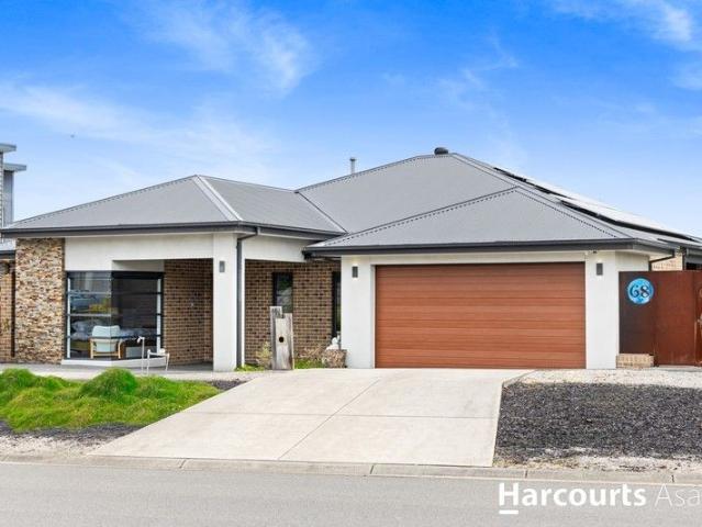 House for sale in San Remo, Victoria