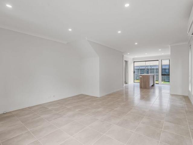 Townhouse for rent in Camerons Creek, Victoria