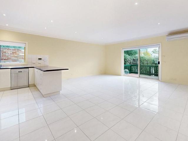 Townhouse for rent in Camerons Creek, Victoria
