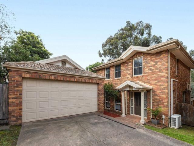Townhouse for sale in Camerons Creek, Victoria