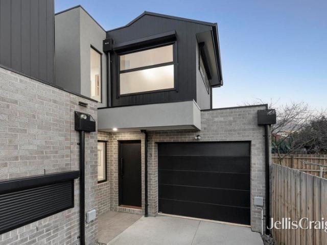Townhouse for sale in Camerons Creek, Victoria