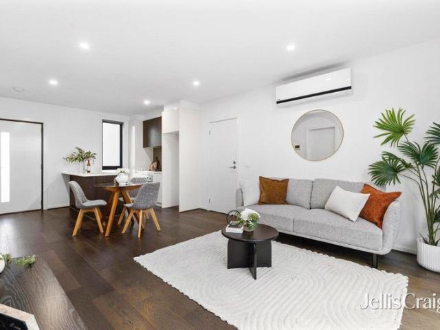 Townhouse for sale in Clayton, Melbourne