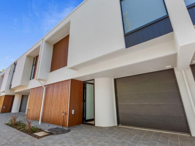 Townhouse for rent in Horseshoe Creek, South Australia