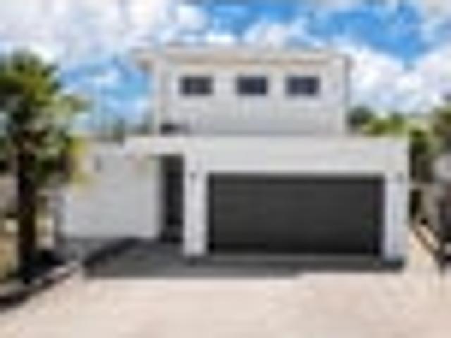 House for sale in Howick