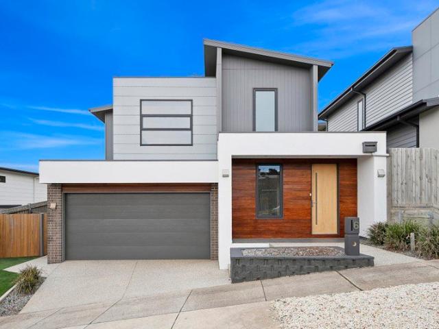 Townhouse for sale in Geelong, Victoria
