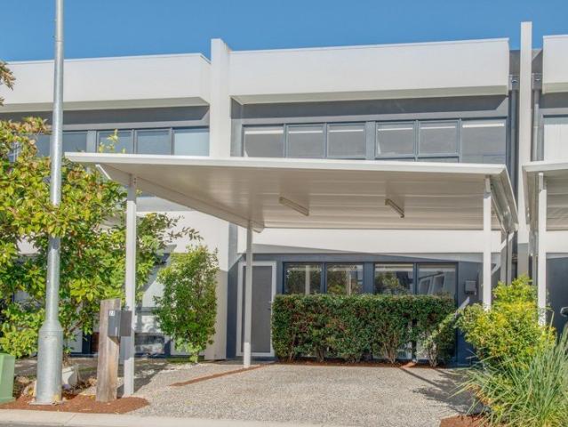 Townhouse for sale in Sydney, New South Wales